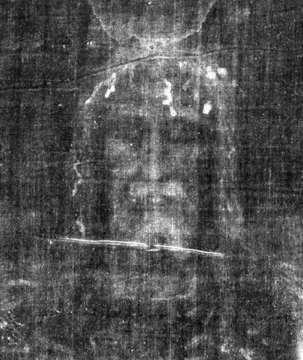 Picture of the face of the shroud.
